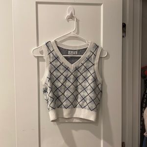 Cropped sweater vest